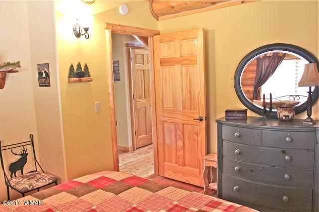 2318 Overgaard Springs Loop Overgaard, AZ 85933 - Photo 15 of 29 Gallery Image 15