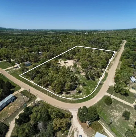 $299,900 | 198 Wayside Drive, Elgin, TX 78621