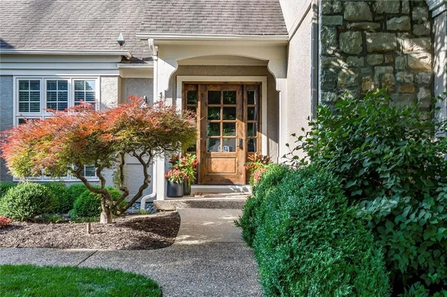 $1,425,000 | 12610 Granada Road, Leawood, KS 66209
