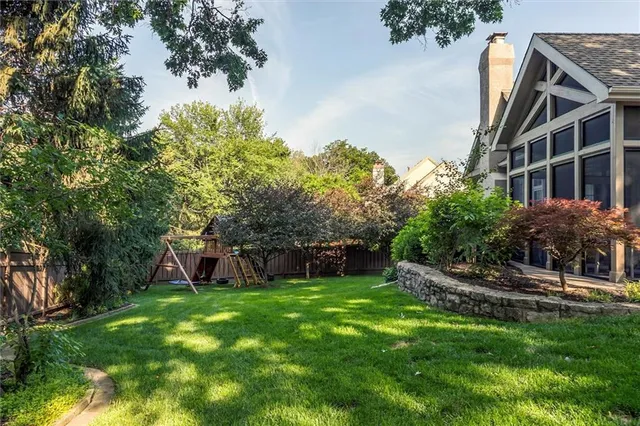 $1,425,000 | 12610 Granada Road, Leawood, KS 66209