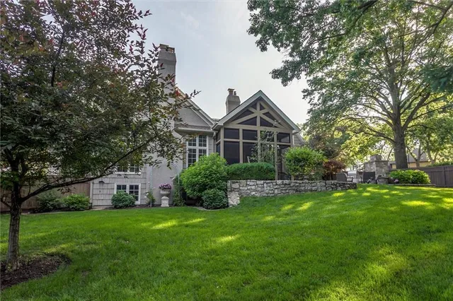 $1,425,000 | 12610 Granada Road, Leawood, KS 66209