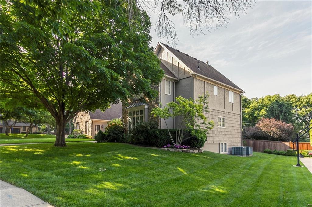 12610 Granada Road Leawood, KS 66209 - Photo 9 of 9