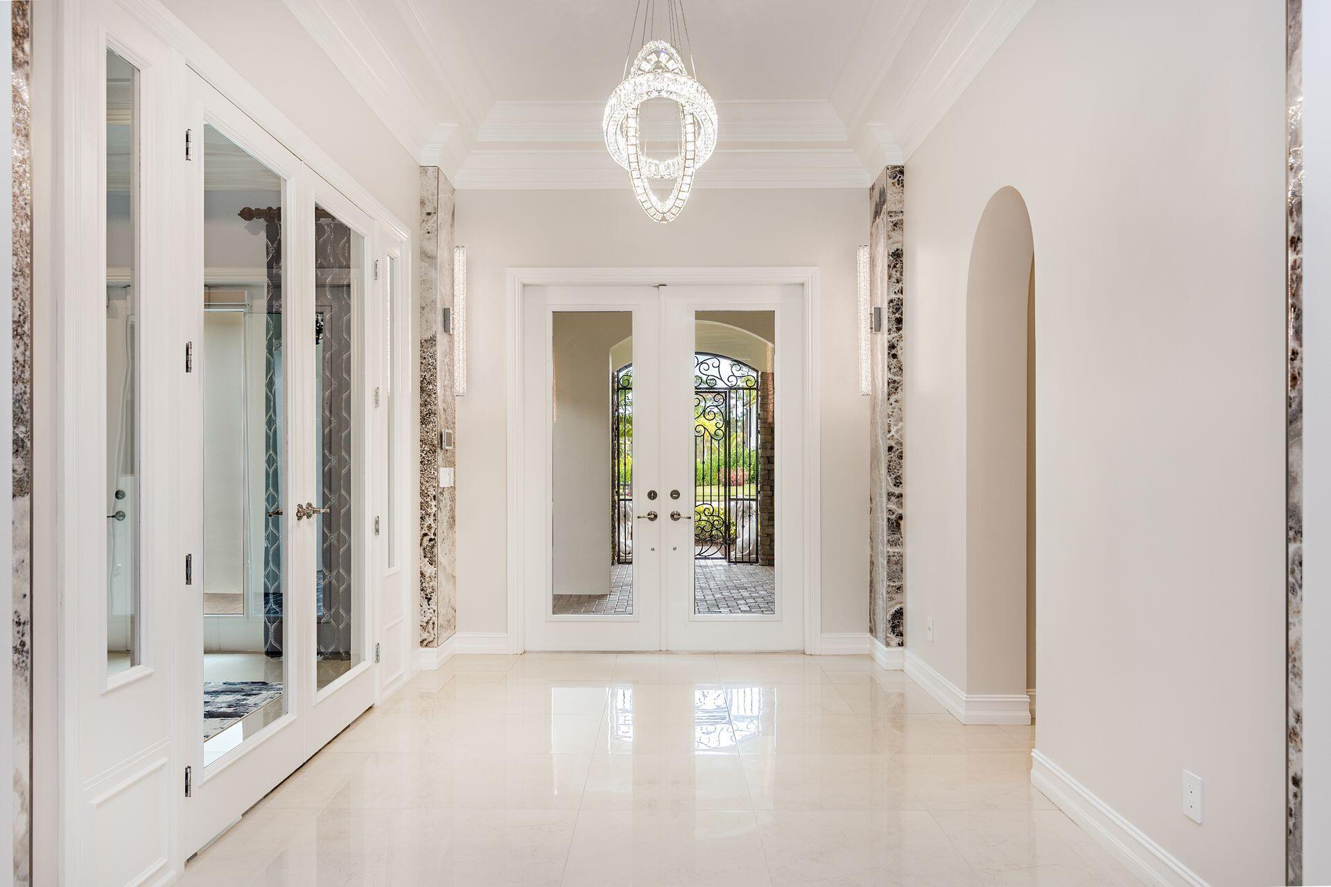 19240 Southeast Hidden Bridge Court Jupiter, FL 33458 - Photo 12 of 60 8