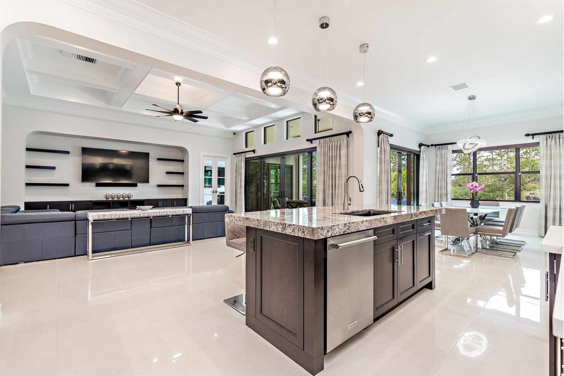 19240 Southeast Hidden Bridge Court Jupiter, FL 33458 - Photo 17 of 60 13
