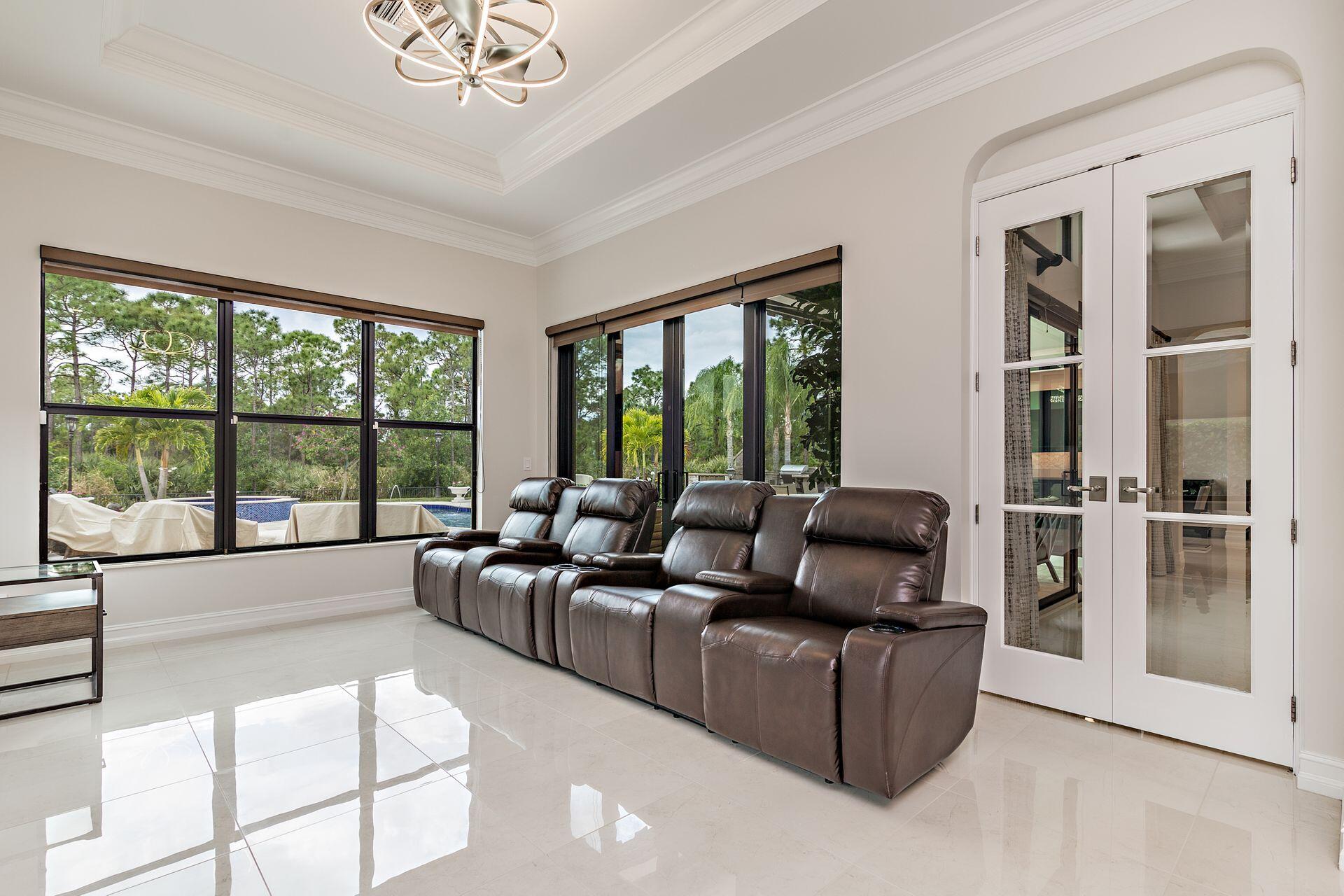 19240 Southeast Hidden Bridge Court Jupiter, FL 33458 - Photo 24 of 60 20