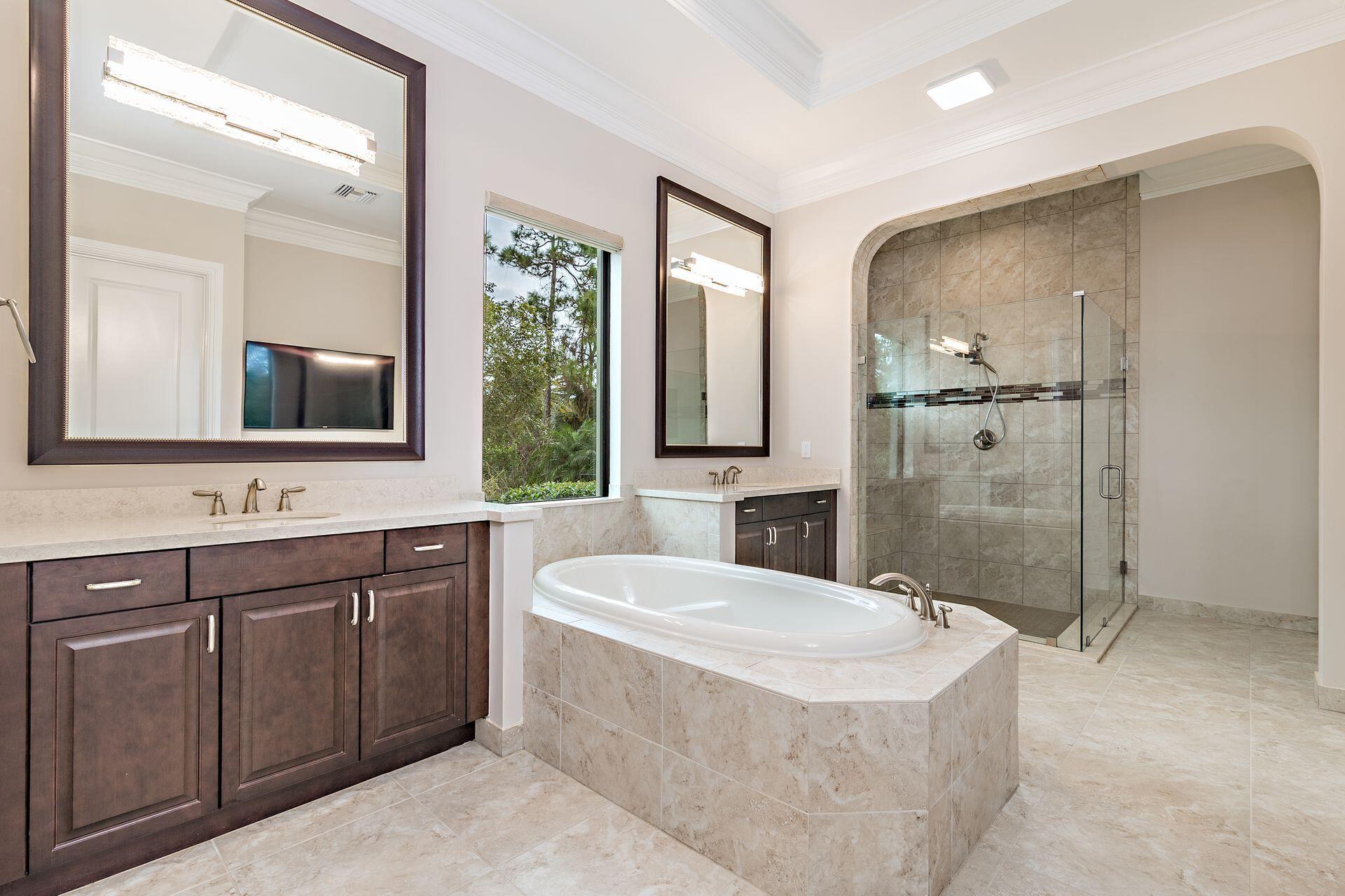 19240 Southeast Hidden Bridge Court Jupiter, FL 33458 - Photo 27 of 60 23