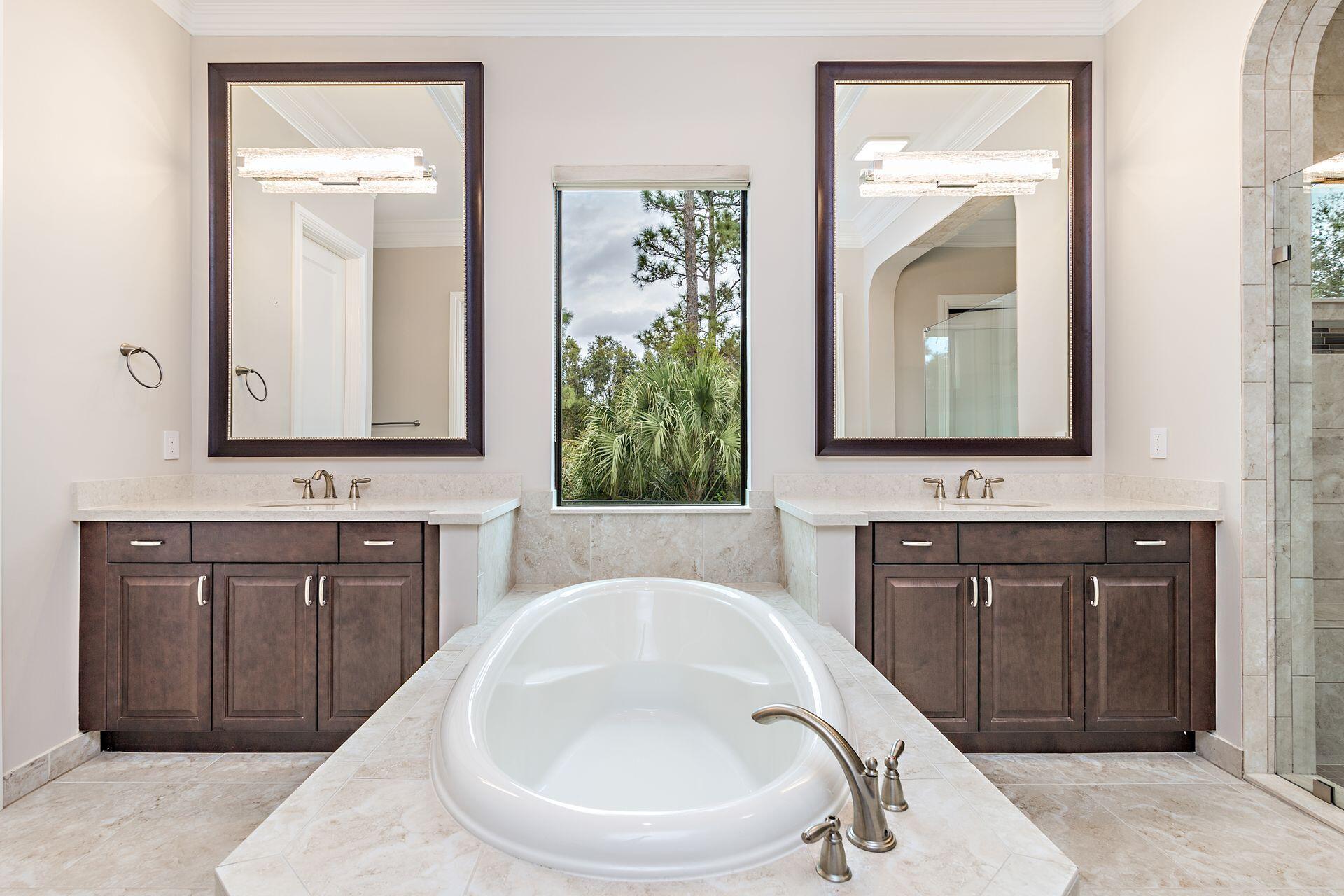 19240 Southeast Hidden Bridge Court Jupiter, FL 33458 - Photo 28 of 60 24