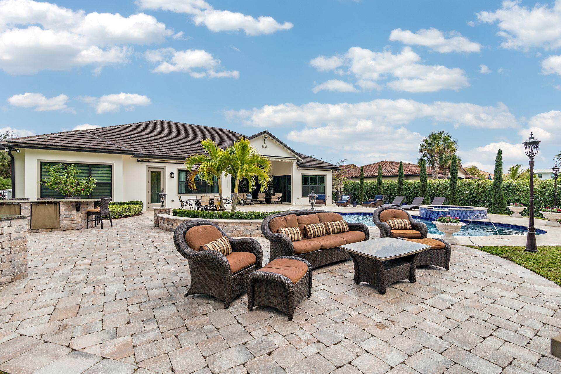 19240 Southeast Hidden Bridge Court Jupiter, FL 33458 - Photo 45 of 60 41