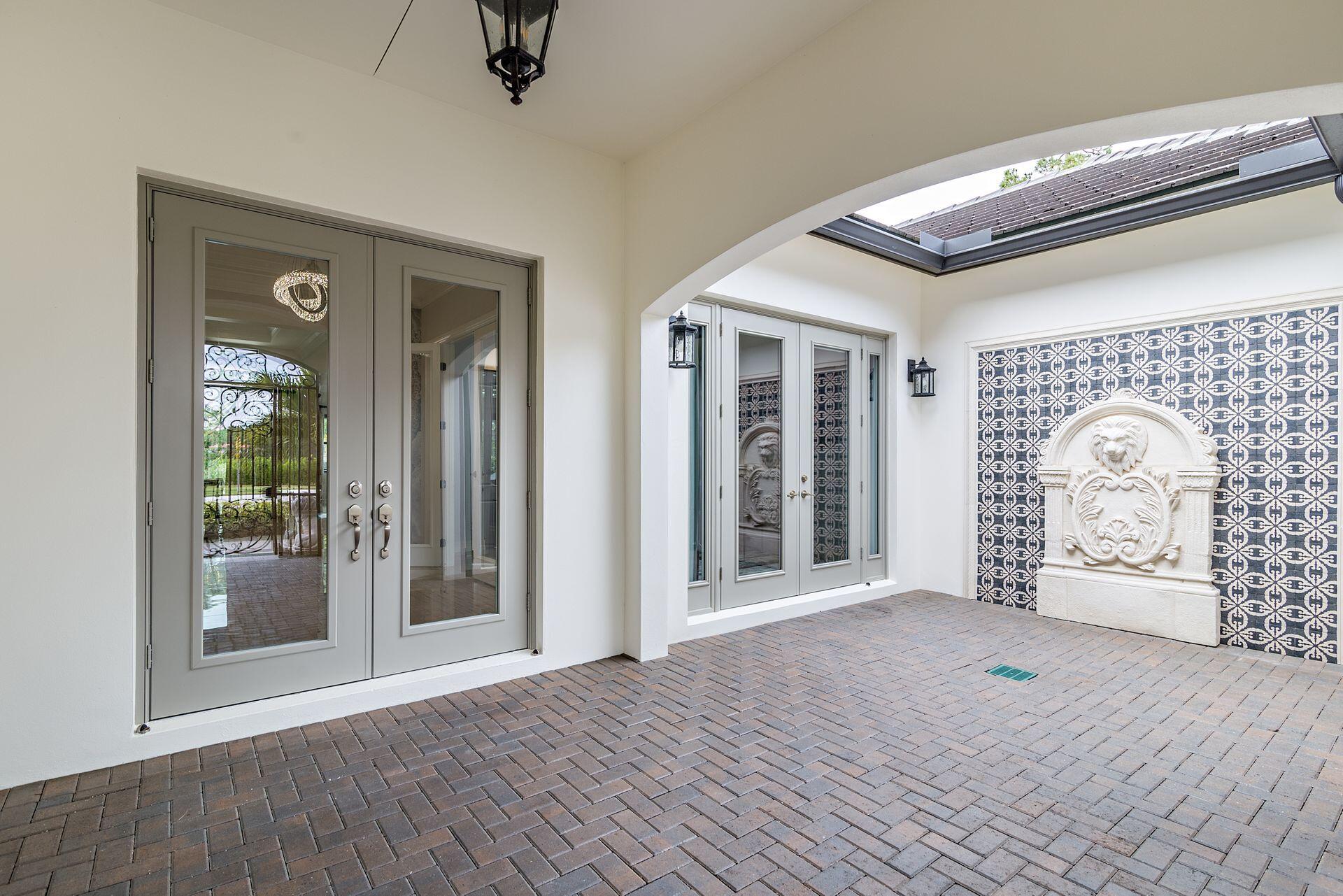 19240 Southeast Hidden Bridge Court Jupiter, FL 33458 - Photo 10 of 60 6