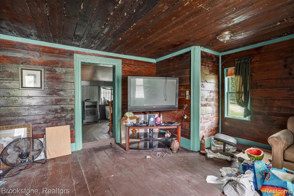 4658 East Territorial Road Pleasant Lake, MI 49272 - Photo 8 of 18