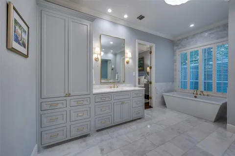 $3,395,000 | 6510 Northwood Road, Dallas, TX 75225
