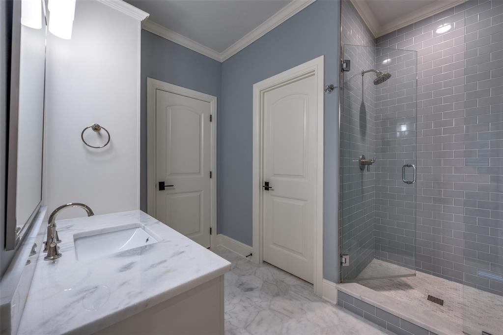 6510 Northwood Road Dallas, TX 75225 - Photo 32 of 40