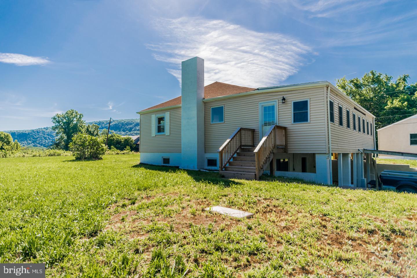 4665 Cacapon Road Berkeley Springs, WV 25411 - Photo 3 of 45 Gallery Image 3