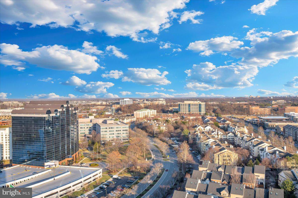 9701 Fields Road, Unit 2206 Gaithersburg, MD 20878 - Photo 18 of 30 a view of a city with lot of city