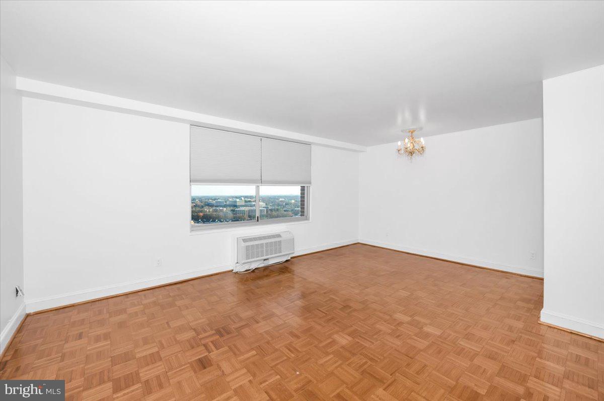 9701 Fields Road, Unit 2206 Gaithersburg, MD 20878 - Photo 7 of 30 an empty room with a window