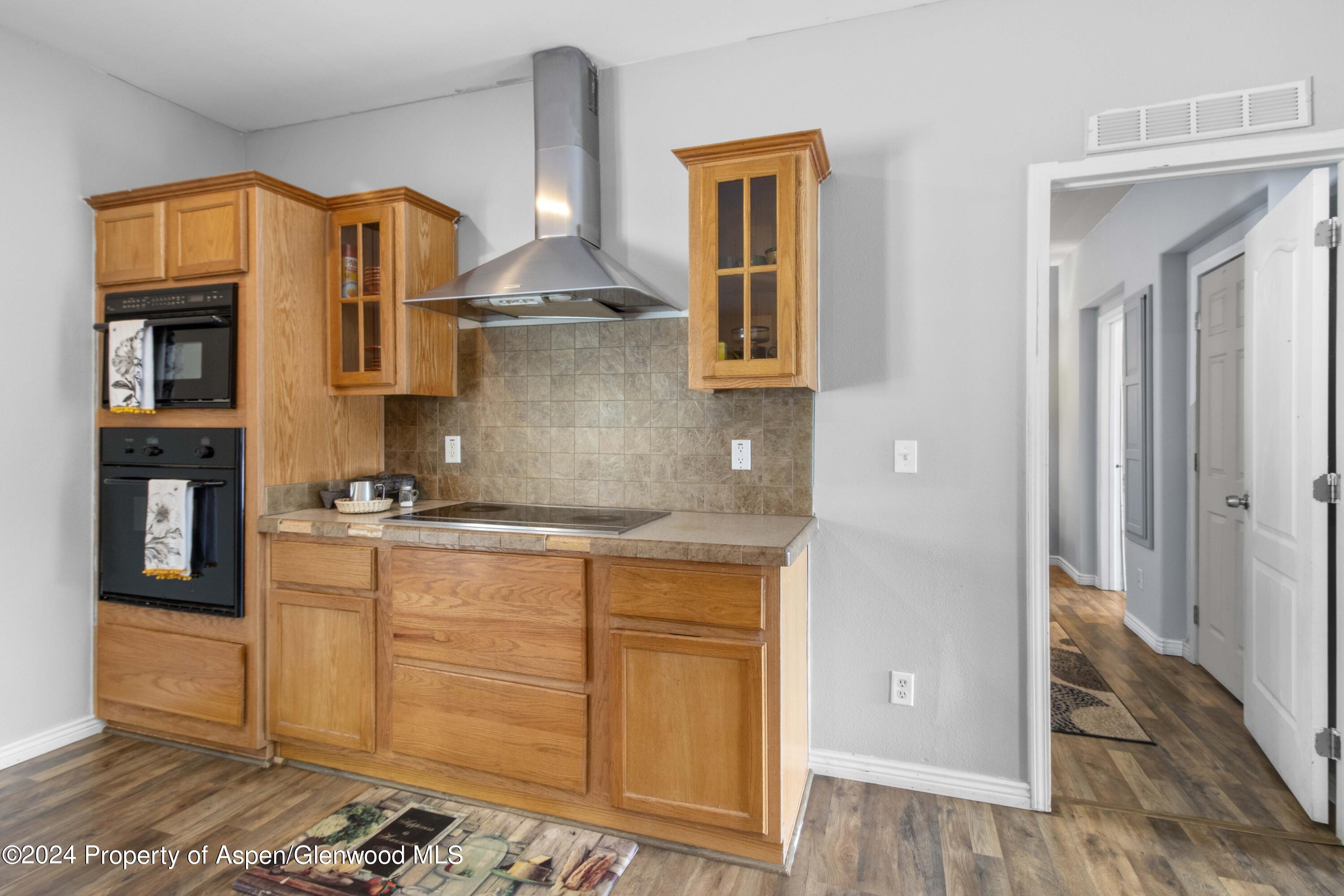 2429 Pioneer Way Rifle, CO 81650 - Photo 4 of 23 16
