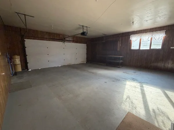 $159,900 | 309 East Yates Street, Newman, IL 61942