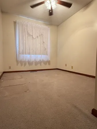 $159,900 | 309 East Yates Street, Newman, IL 61942