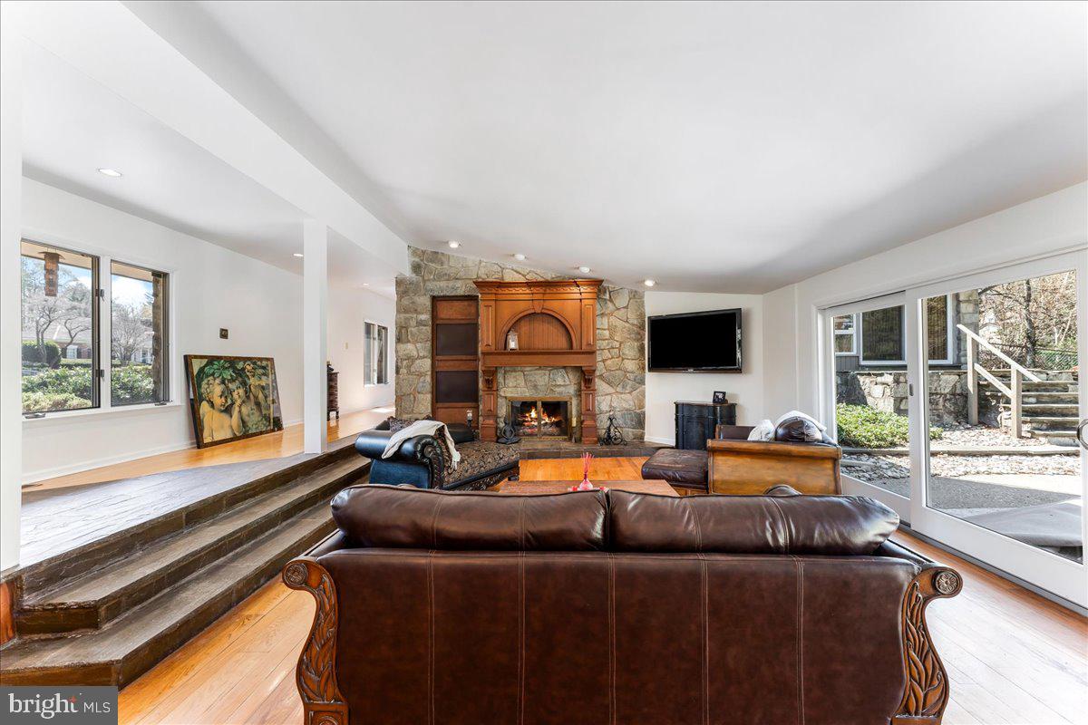 962 Frazier Road Rydal, PA 19046 - Photo 6 of 50 a living room with furniture and a flat screen tv