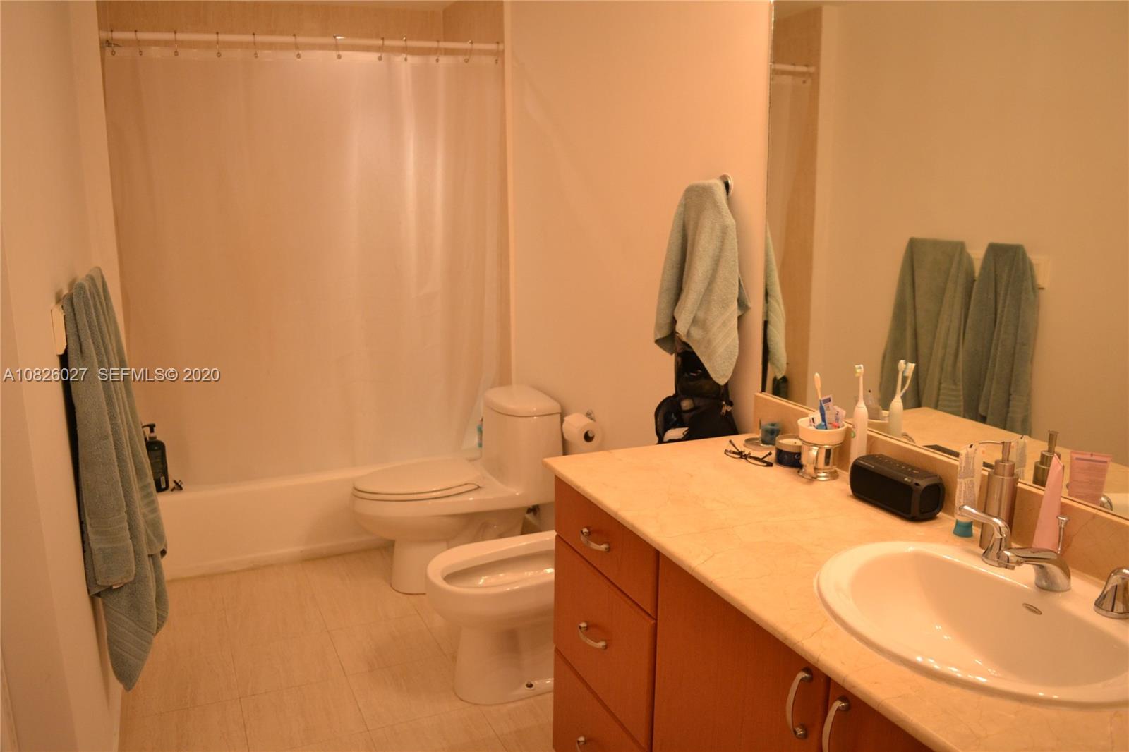 2425 Southwest 27th Avenue, Unit 807 Miami, FL 33145 - Photo 11 of 24