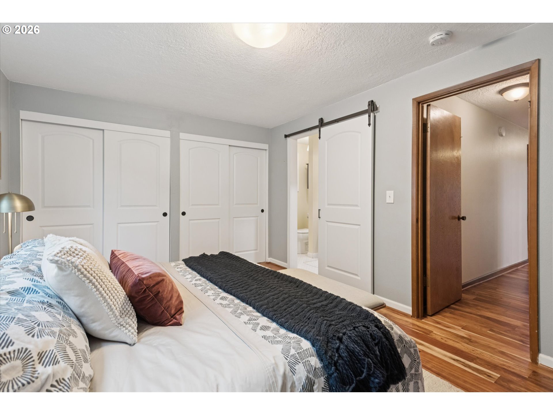 868 Southwest Troy Street Portland, OR 97219 - Photo 18 of 34 Bedroom, Primary