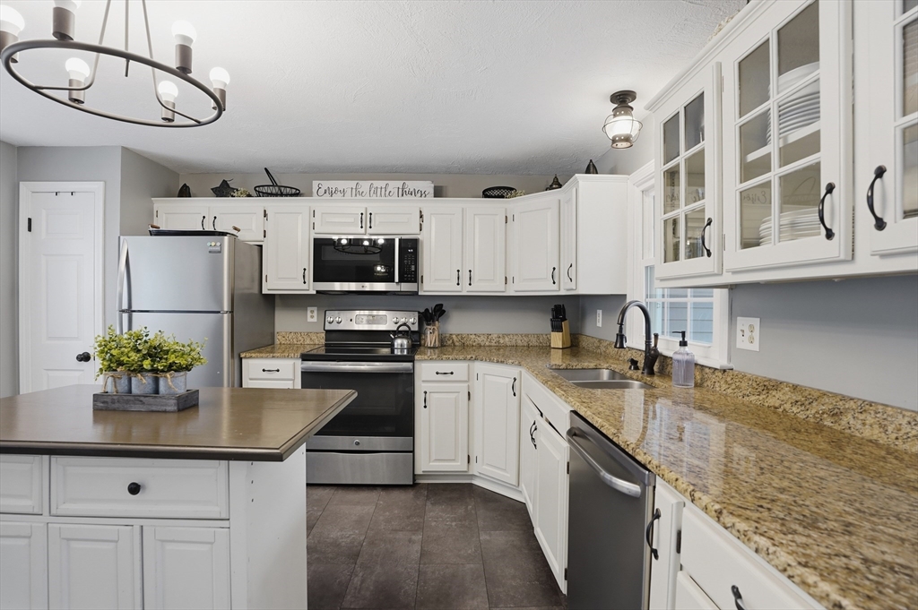 59 South Meadow Road Lancaster, MA 01523 - Photo 17 of 42 Gallery Image 17