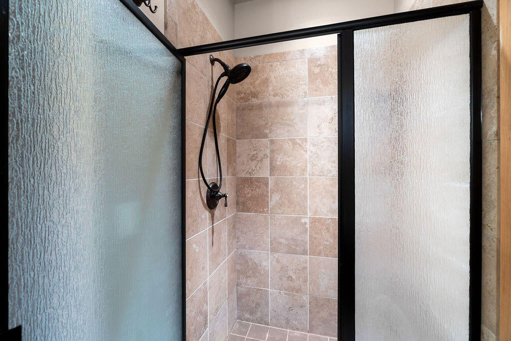 913 Southwest Vantage Point Way Bend, OR 97702 - Photo 23 of 59 DSC03307