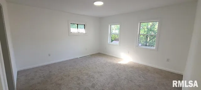 $199,900 | 926 43rd Street, Rock Island, IL 61201