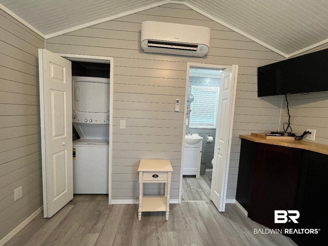 24711 County Road 20, Unit B7 Elberta, AL 36530 - Photo 17 of 28 Washer/Dryer