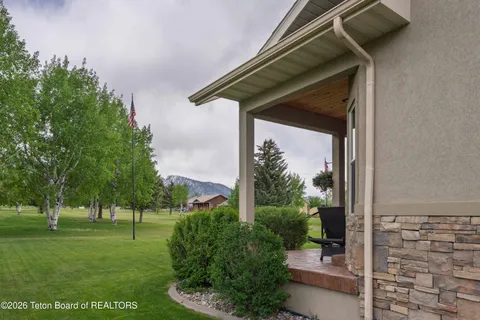 $799,000 | 425 Country Club Way, Thayne, WY 83127