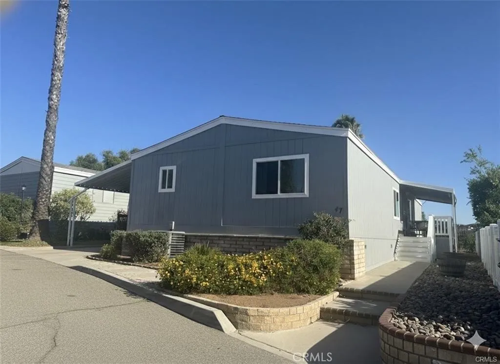 15181 Van Buren, Unit 47 Riverside, CA 92501 - Photo 2 of 20