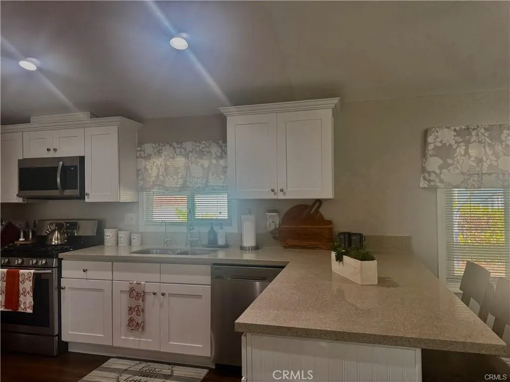 15181 Van Buren, Unit 47 Riverside, CA 92501 - Photo 7 of 20