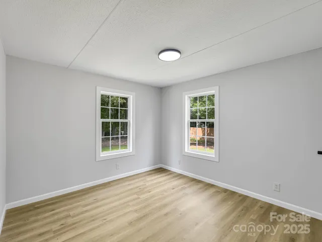 $279,900 | 37 Motts Drive, Candler, NC 28715