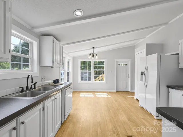 $279,900 | 37 Motts Drive, Candler, NC 28715