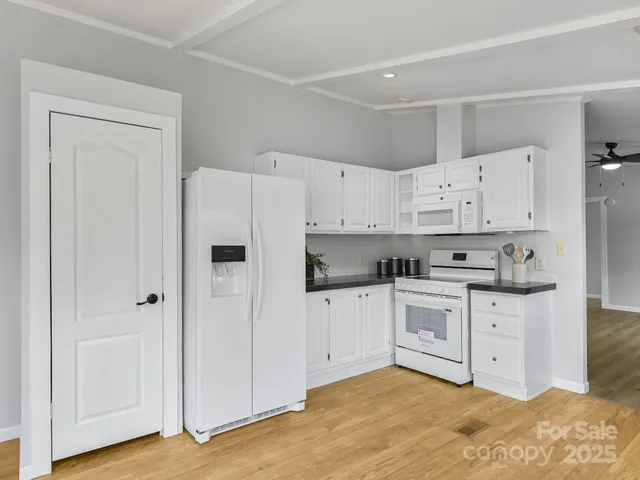 $279,900 | 37 Motts Drive, Candler, NC 28715