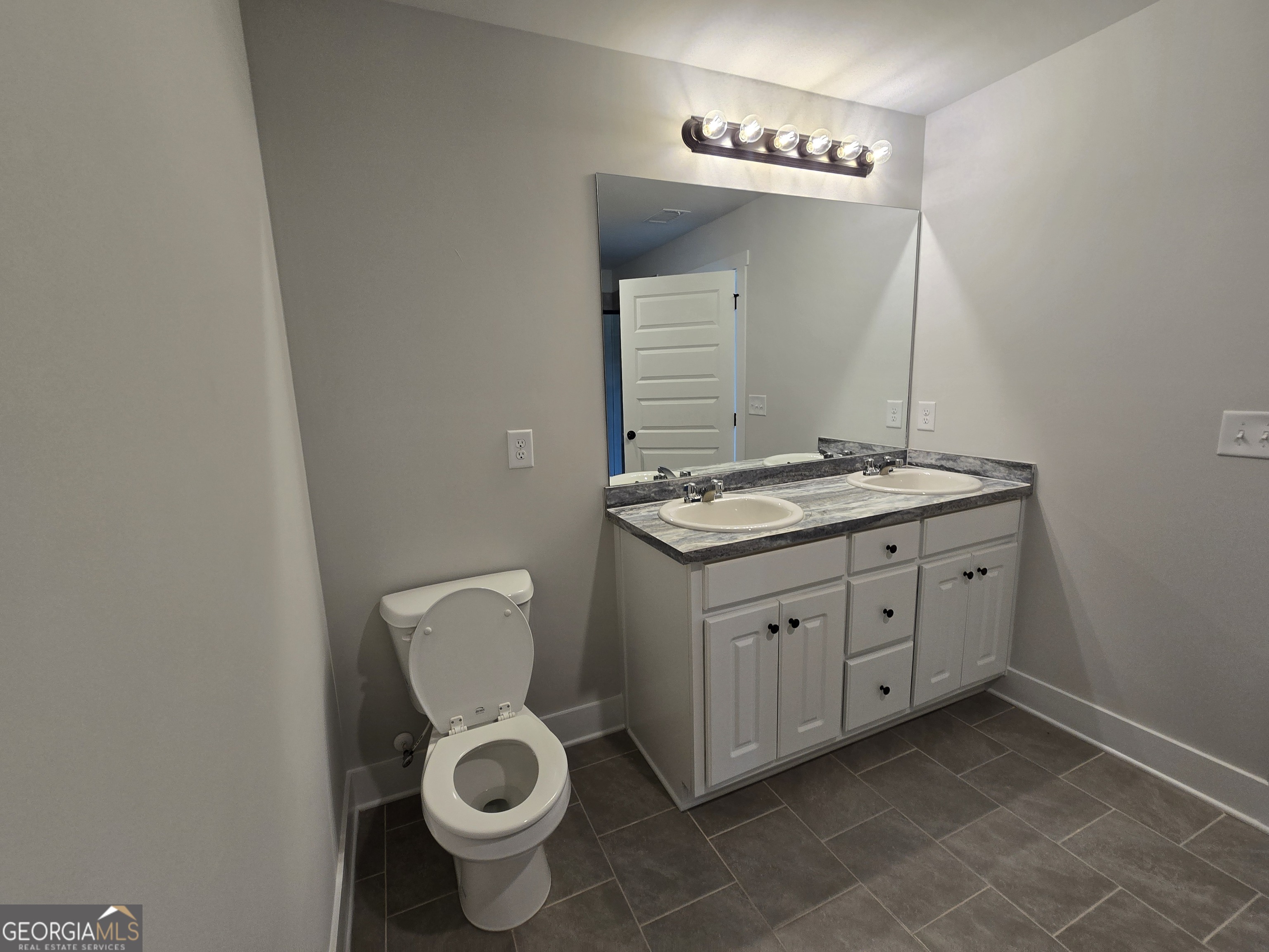 71 Charlie Way, Unit 18 Winder, GA 30680 - Photo 10 of 15