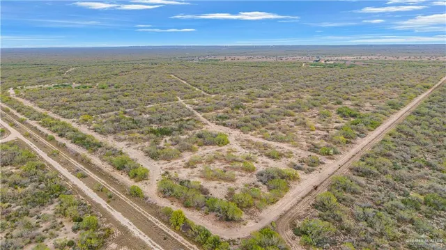 $3,470,000 | 17501 Highway 359, Mirando City, TX 78369