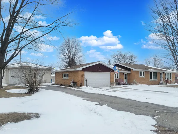$329,900 | 1106 Harmony Avenue, Mazon, IL 60444