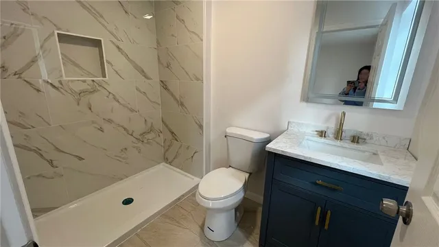 $2,500 | 691 Potters Avenue, Providence, RI 02907