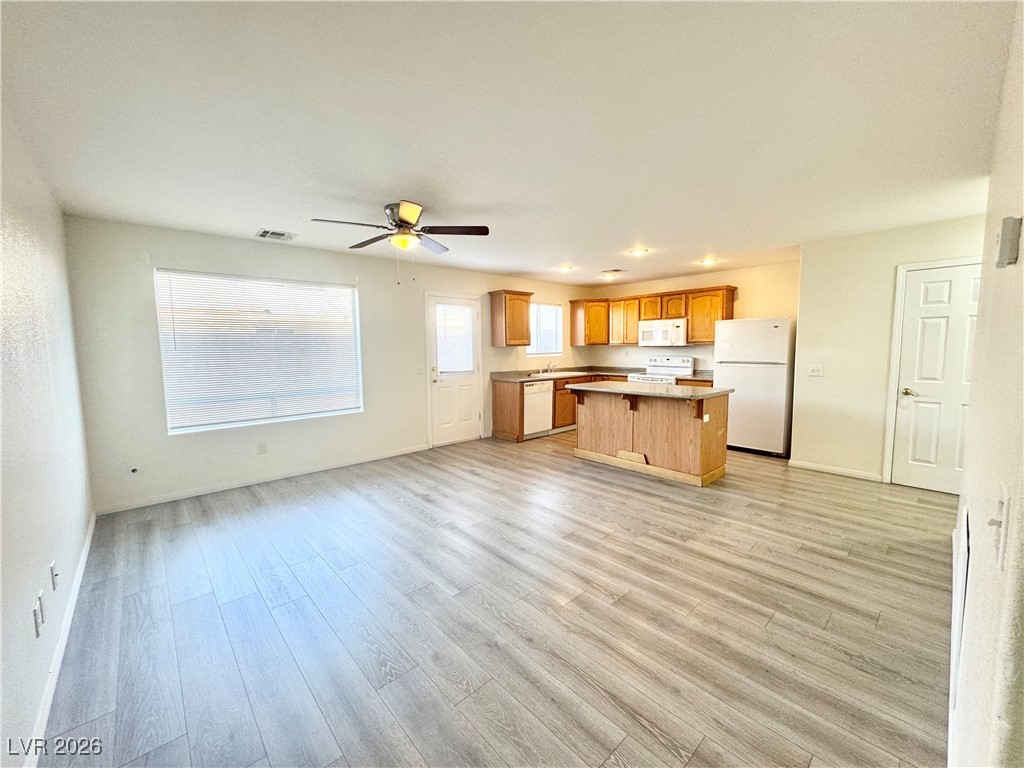 1101 Red Butte Street, Unit 5 Pahrump, NV 89048 - Photo 4 of 16