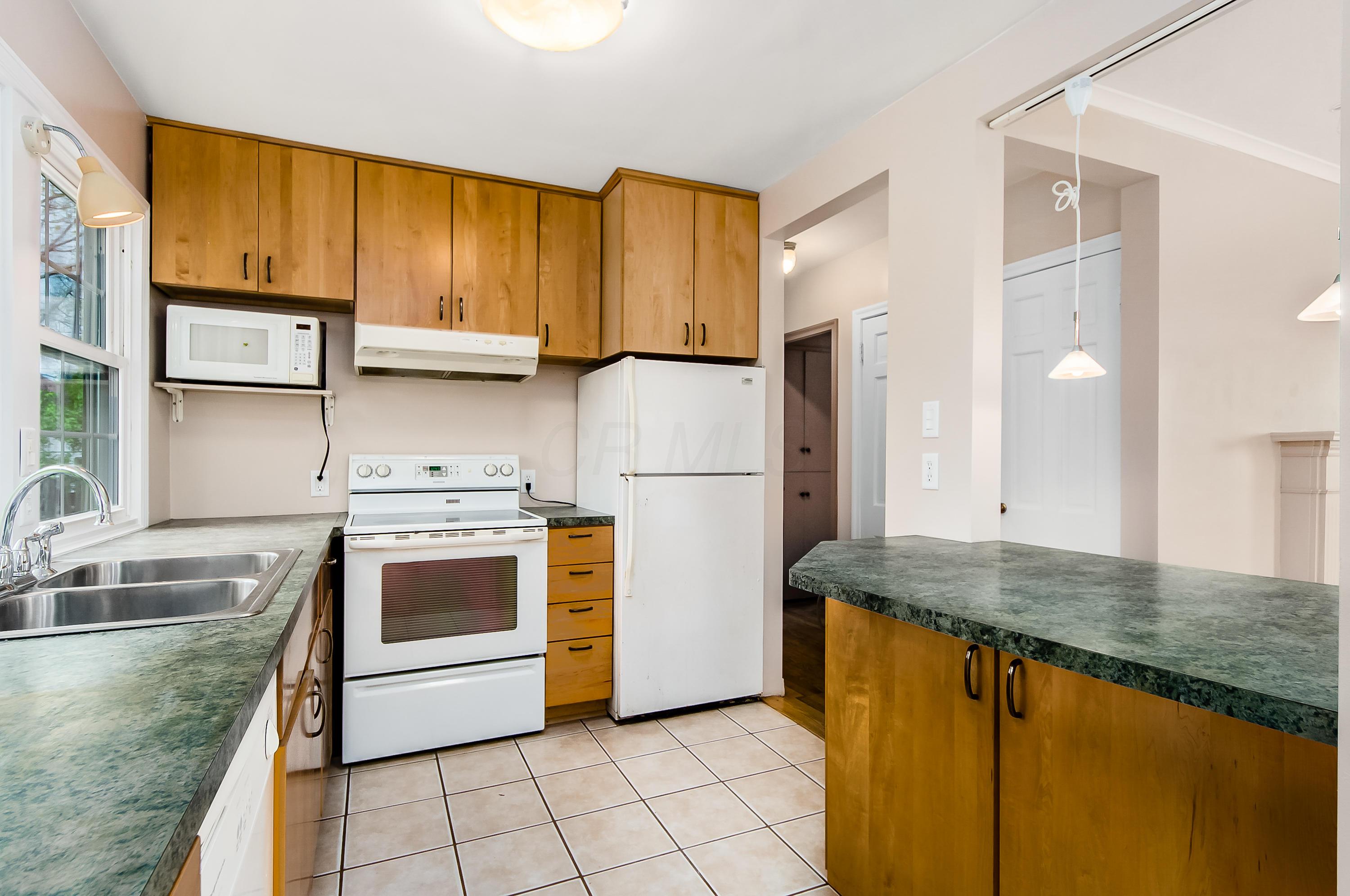 2599 Brandon Road Columbus, OH 43221 - Photo 13 of 43 Gallery Image 13