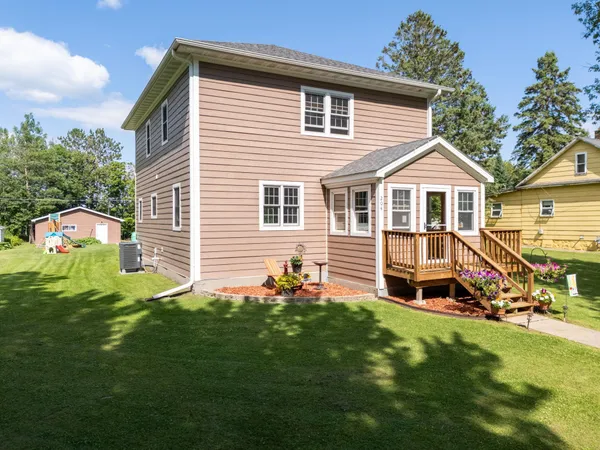 $260,000 | 204 Hartley Street, Coleraine, MN 55722