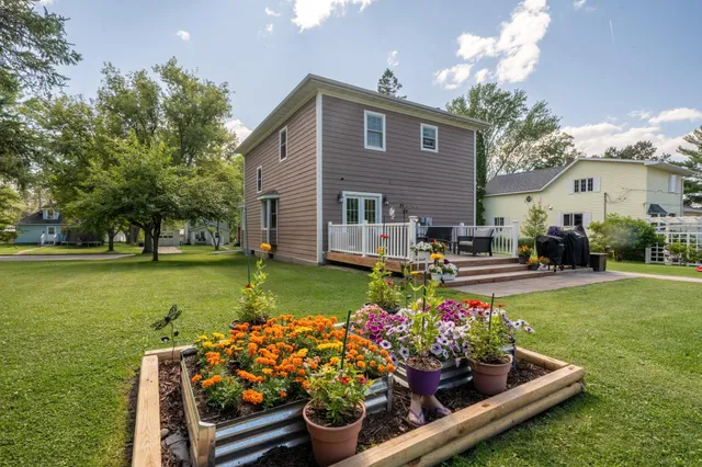 $239,900 | 204 Hartley Street, Coleraine, MN 55722