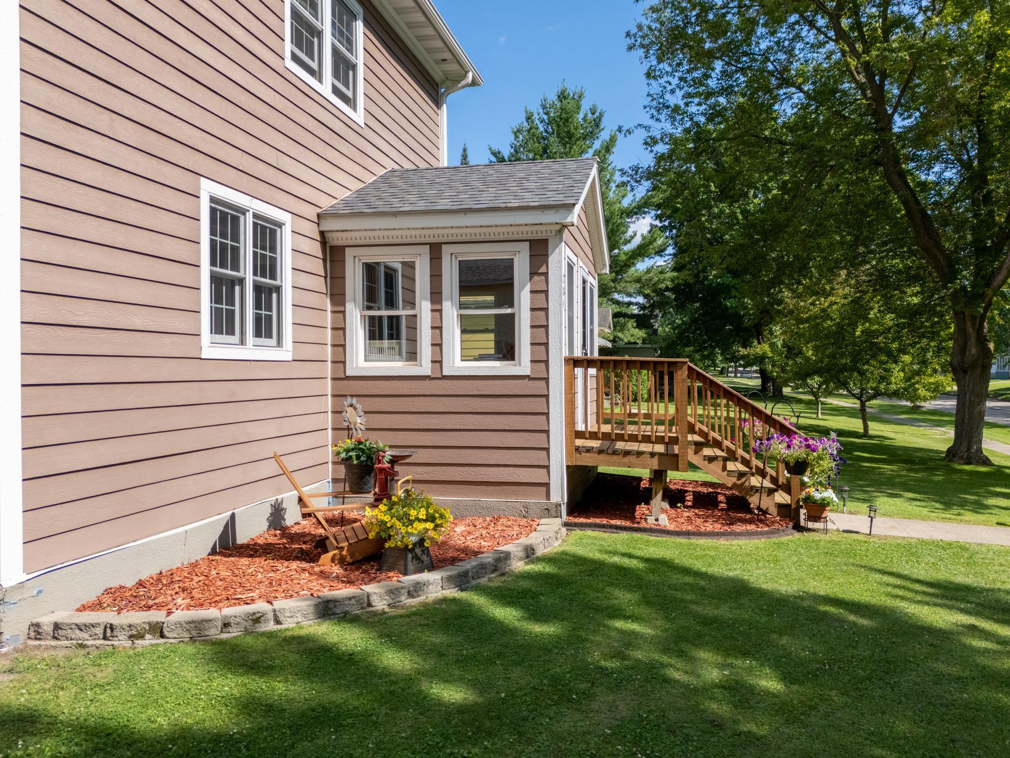 204 Hartley Street Coleraine, MN 55722 - Photo 23 of 31