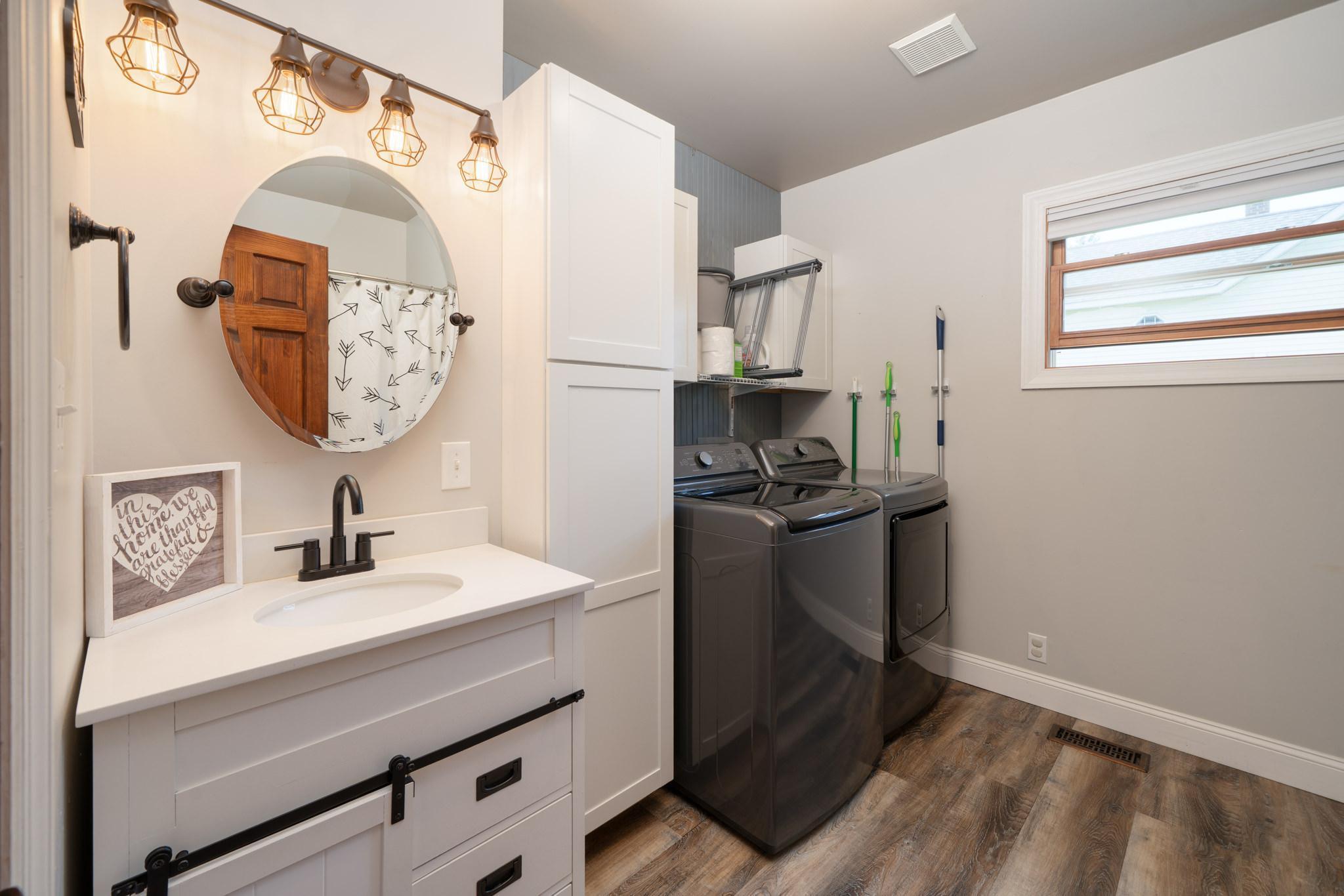 204 Hartley Street Coleraine, MN 55722 - Photo 7 of 31