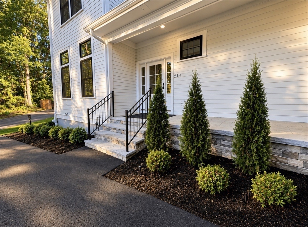213 Sandy Valley Road Dedham, MA 02026 - Photo 3 of 40