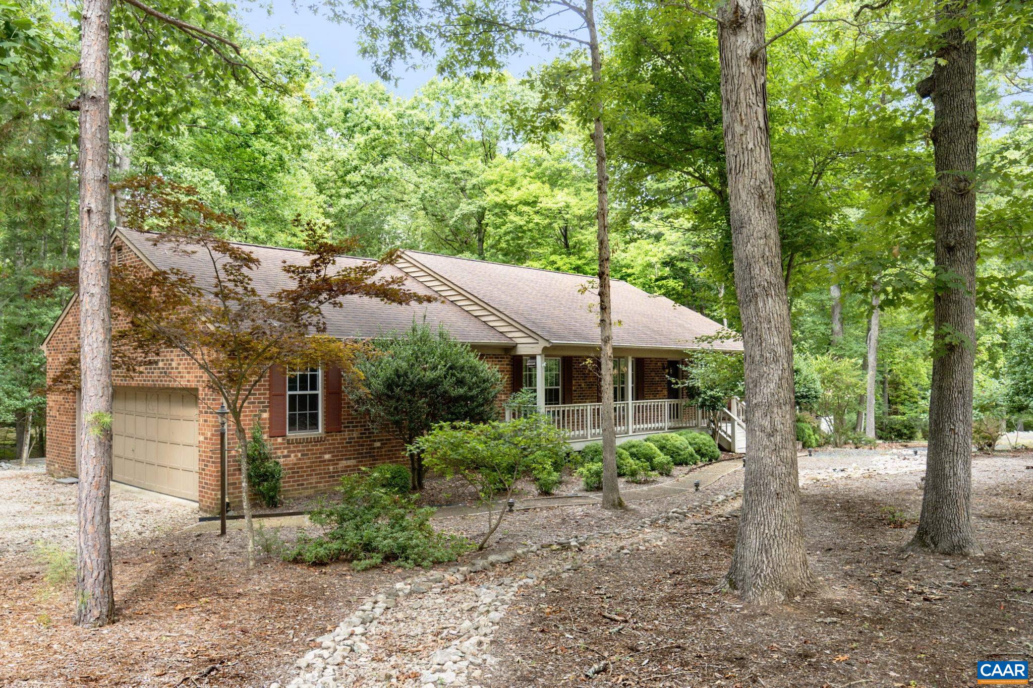 41 Colonial Road Palmyra, VA 22963 - Photo 4 of 53 a view of a garden with a patio