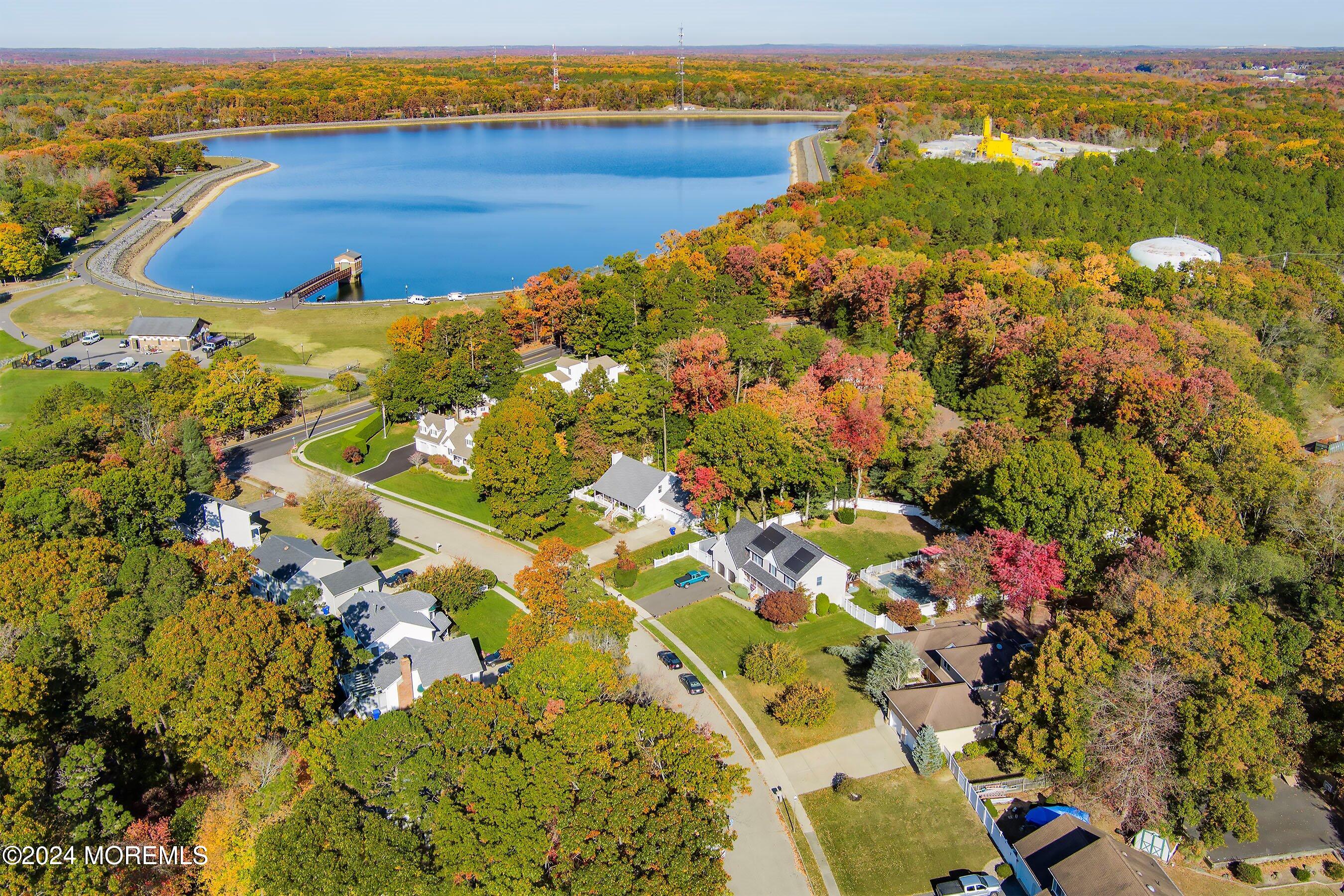 742 Rabbit Run Brick, NJ 08724 - Photo 50 of 51 view of an ocean and city