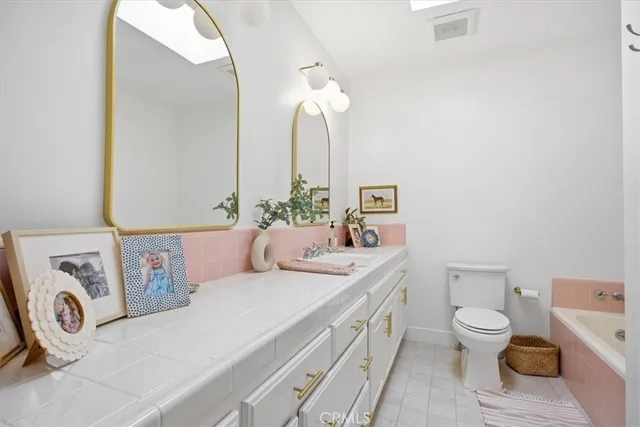 $2,499,000 | 1826 10th Street, Manhattan Beach, CA 90266