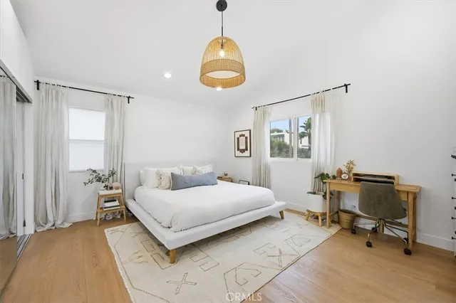 $2,499,000 | 1826 10th Street, Manhattan Beach, CA 90266